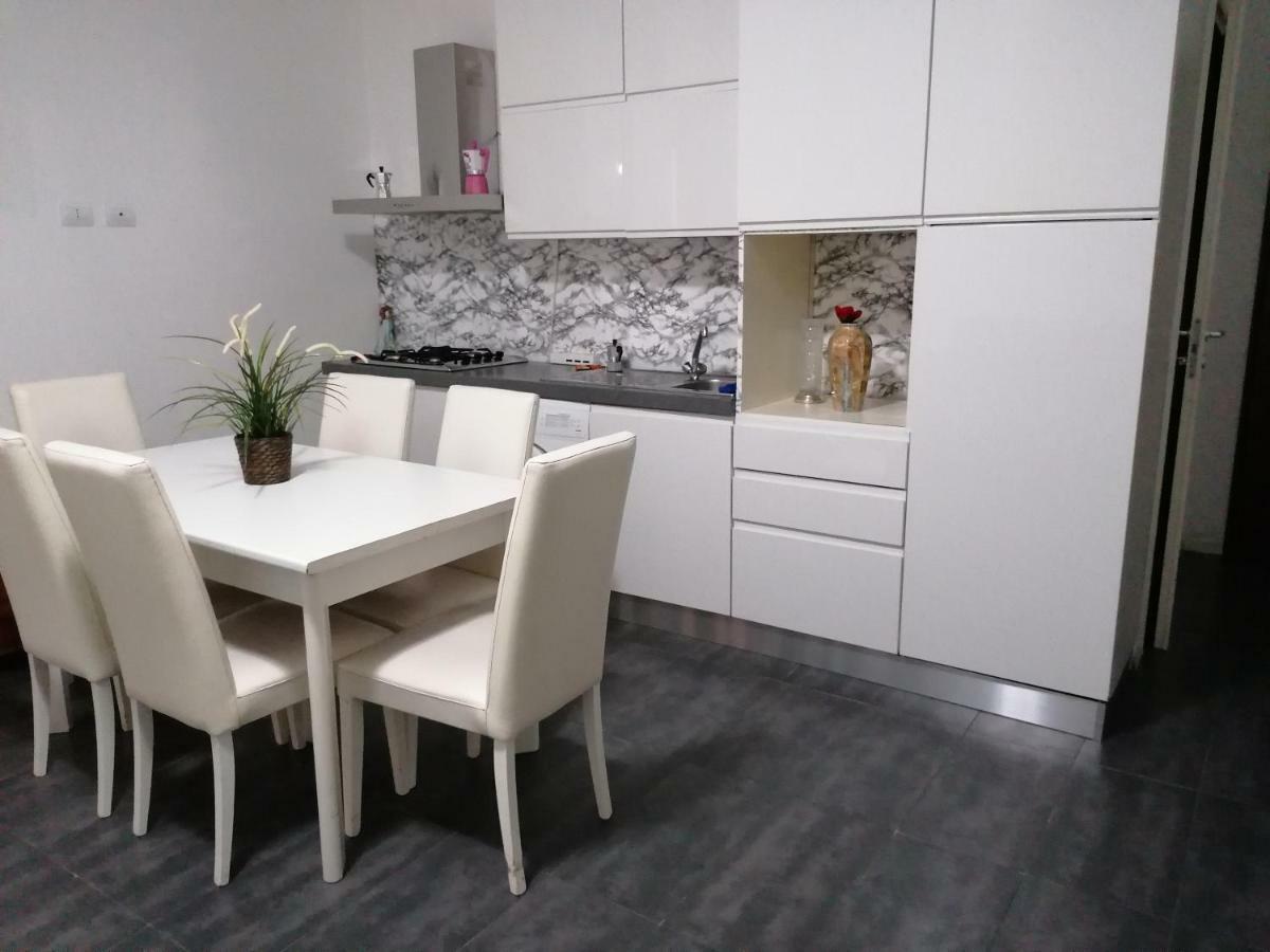 Casa Nuccia 1 Hotell Milano Eksteriør bilde